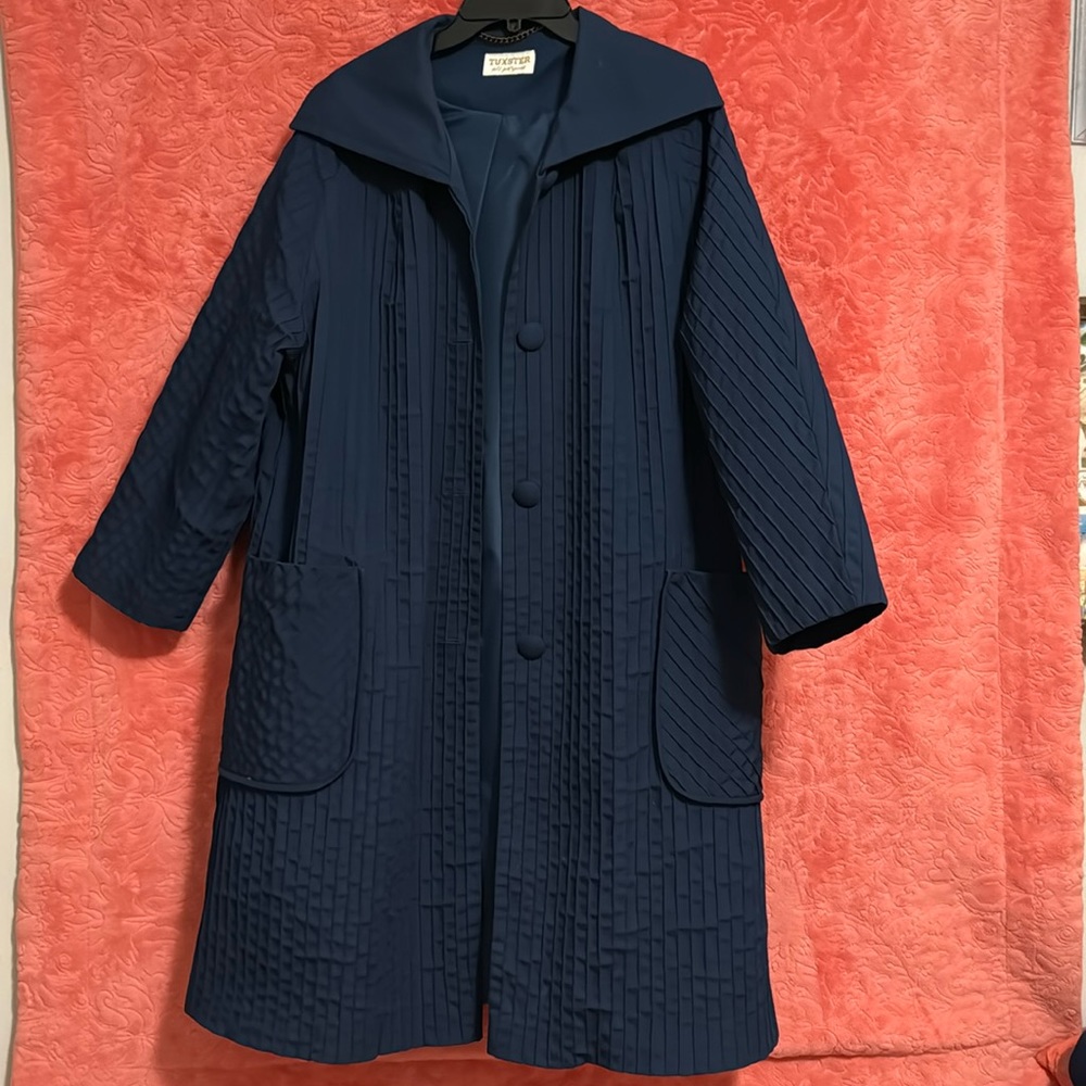 Vintage Pin-Tucked Navy All-Weather Coat